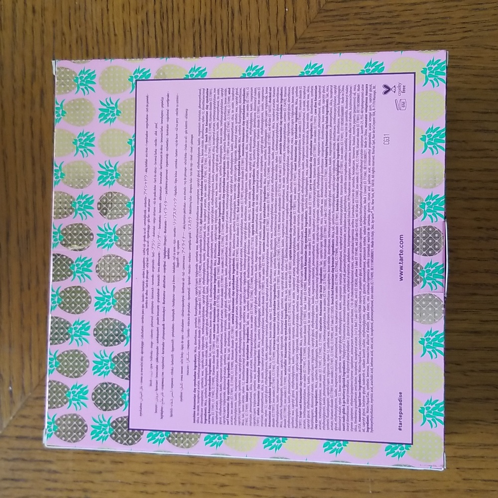 Tarte High Performance Naturals - Picture 2 of 3